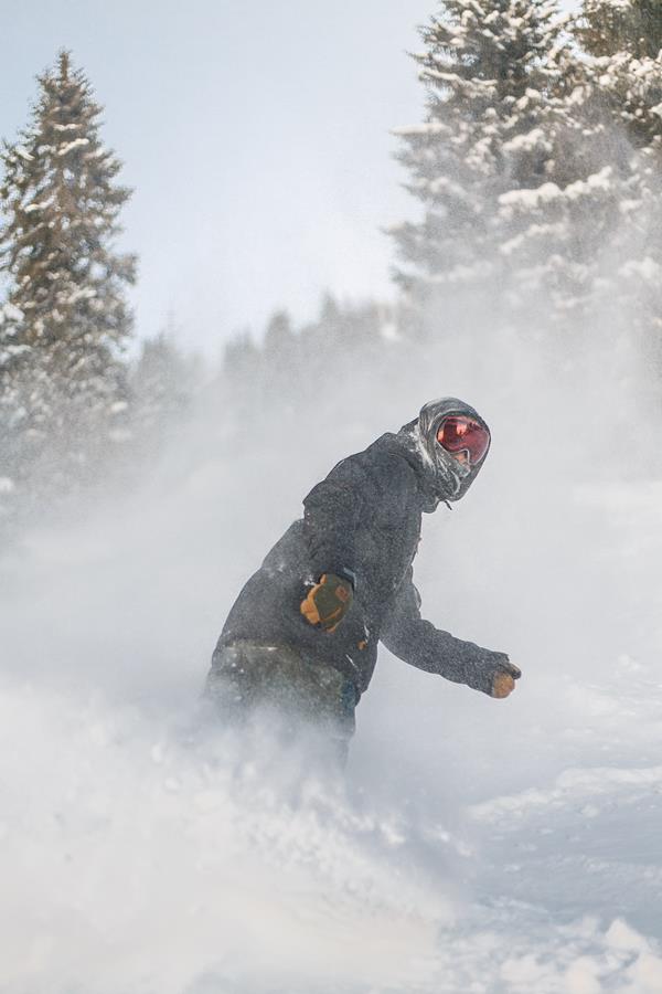 Zanim kupisz deskę snowboardową wybierz odpowiednie buty